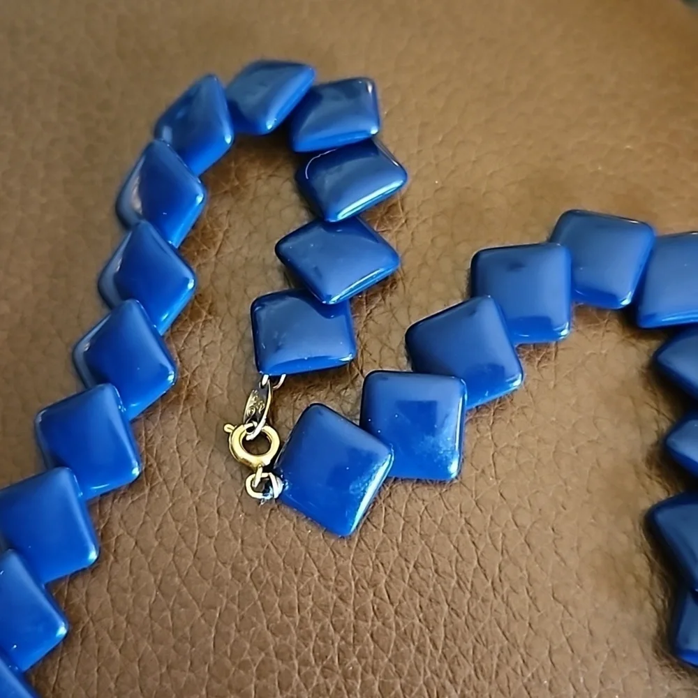 VTG TRIFARI Navy Blue Square Acrylic Beaded Collar Necklace